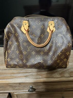 Louis Vuitton speedy 30 Monogram Canvas Satchel with Vachetta Trim